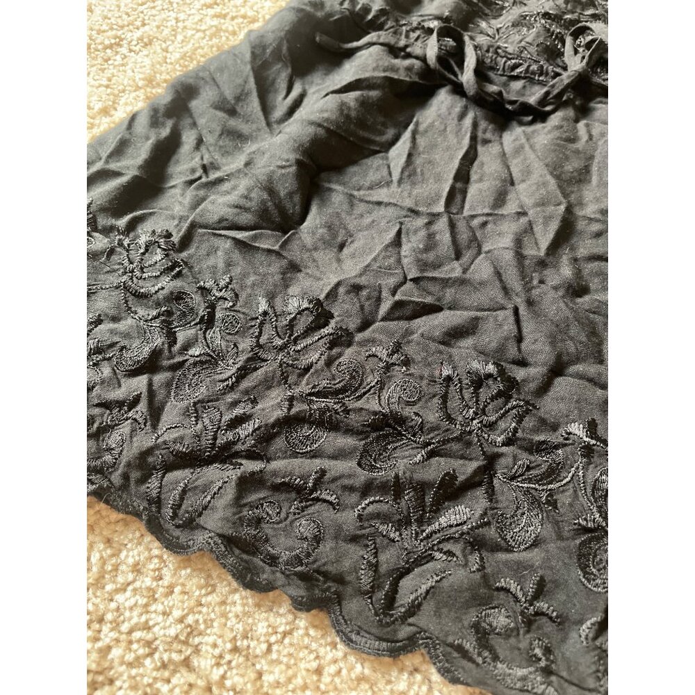 Lucky Brand Black Embroidered Mini Dress Womens XS Boho Scalloped Hem Rayon - Picture 2 of 4